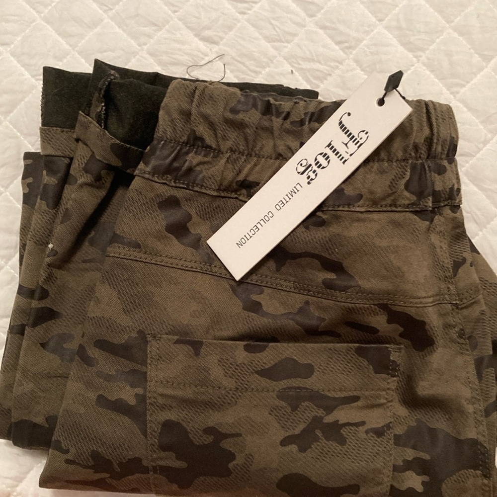 Flog Shelly Green Camo joggers